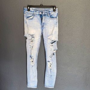 American eagle super stretchy ripped jeans